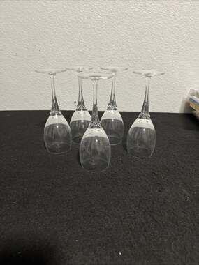 Jolie Crystal Wine Glasses Plain 7.5” Tall 3.25” Volume 2.5” Width